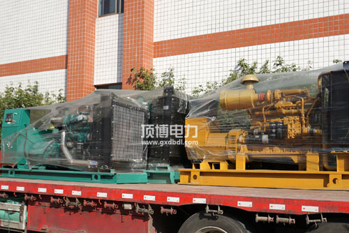 柴油發(fā)電機(jī)組蓄電池上白色粉末是什么？怎么產(chǎn)生的？