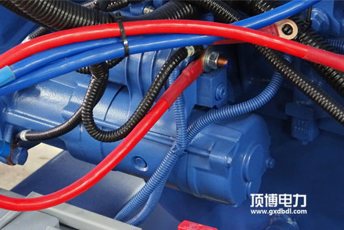 帕金斯發(fā)電機組機油里有水？高手的3種方法處理！