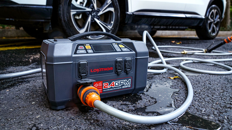 水泵版汽車(chē)應(yīng)急啟動(dòng)電源AW401 水泵版汽車(chē)應(yīng)急啟動(dòng)電源AW401