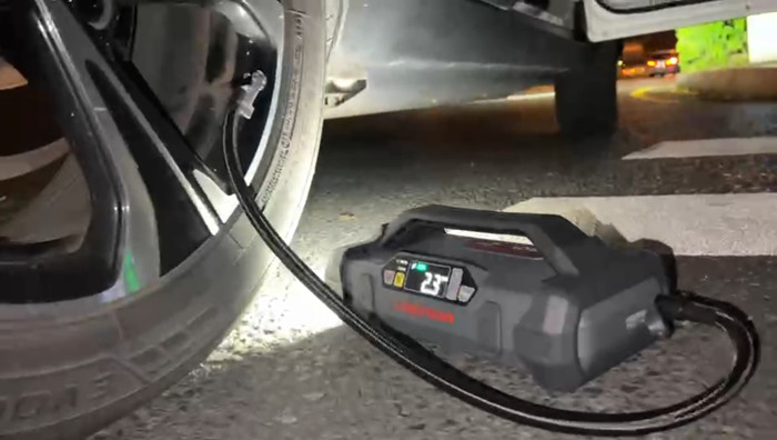 Lokithor便攜式無(wú)線車載充氣泵 Lokithor便攜式無(wú)線車載充氣泵