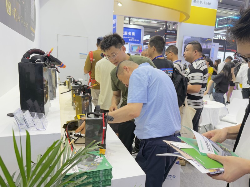 Tattu團(tuán)隊熱情接待