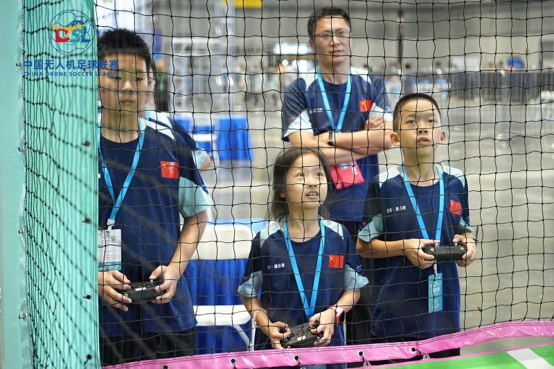 無人機(jī)足球比賽